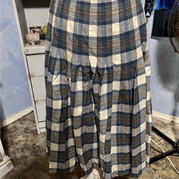 Surrey Classic Vintage Wool midi wrap plaid skirt medium - Picture 7 of 13